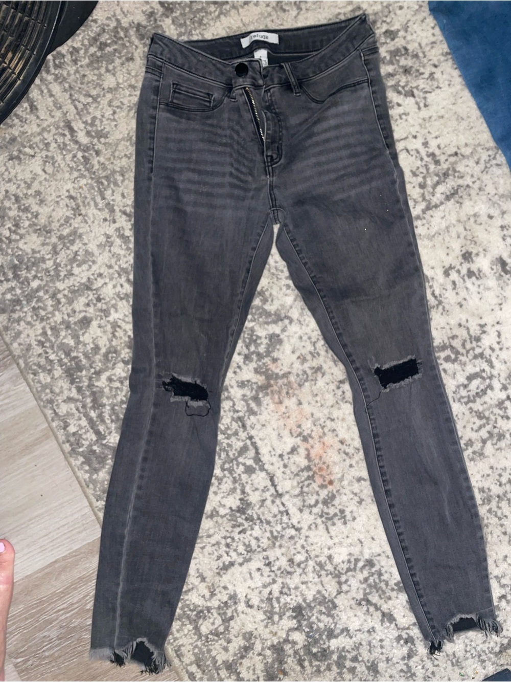 Women’s Distressed Black Skinny Jeans - Refuge brand Classic Ripped Knee Style